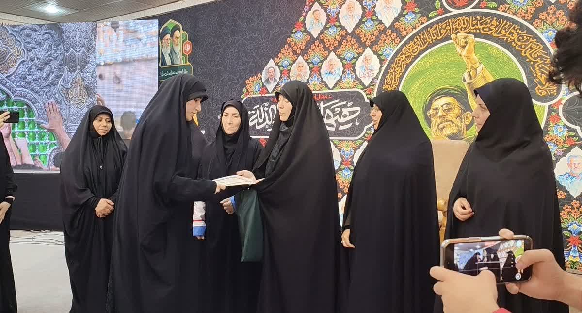 برگزاری مراسم اعلان عزای حسینی با حضور دختران ارومیهای + تصاویر