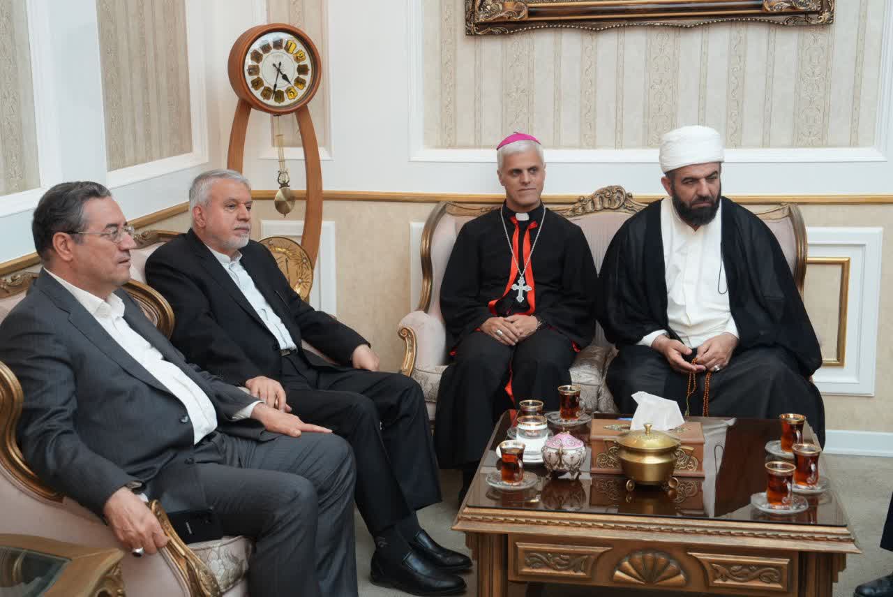 جلوهای زیبا از وحدت اقوام و مذاهب در آذربایجانغربی