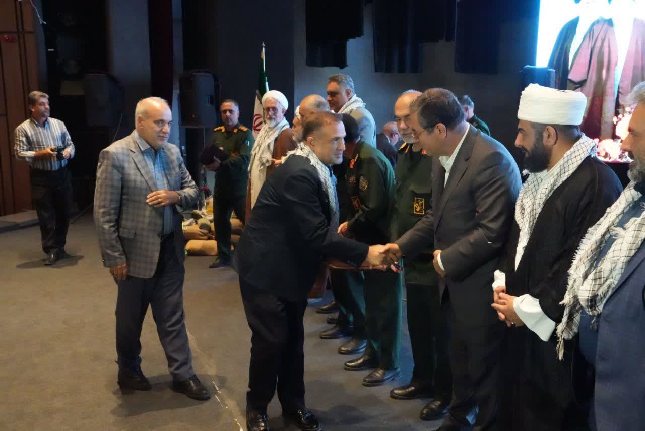 برگزاری آیین تجلیل از پیشکسوتان دفاع مقدس و مقاومت در ارومیه + تصاویر