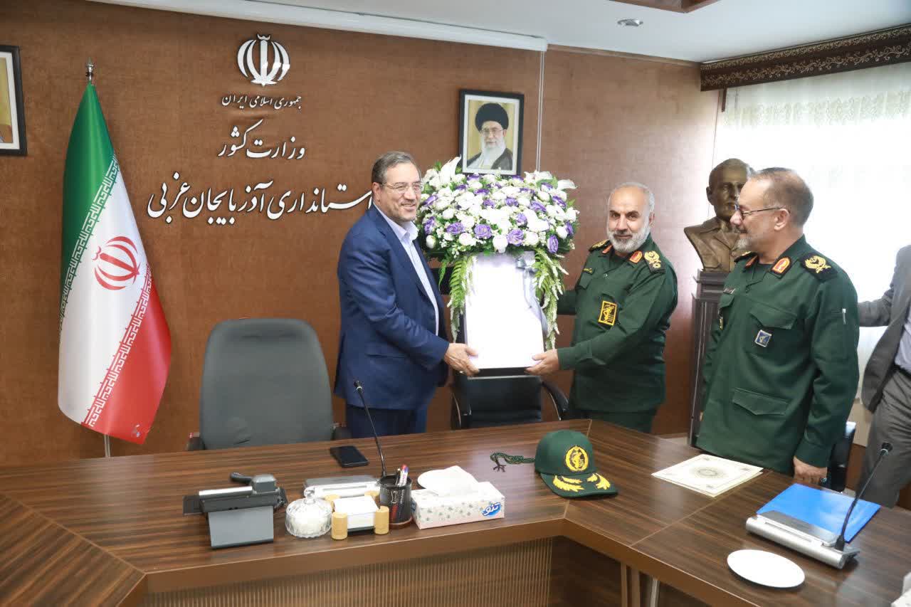 دیدار جمعی از فرماندهان سپاه با استاندار آذربایجانغربی + تصاویر