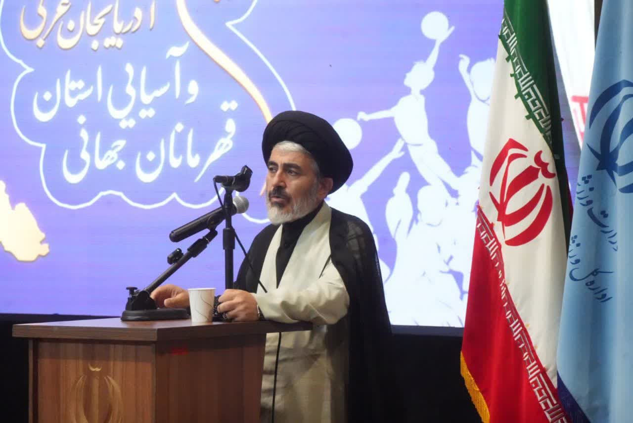 آلبوم تصویری / برگزاری آیین تجلیل از قهرمانان جهانی و آسیایی آذربایجانغربی