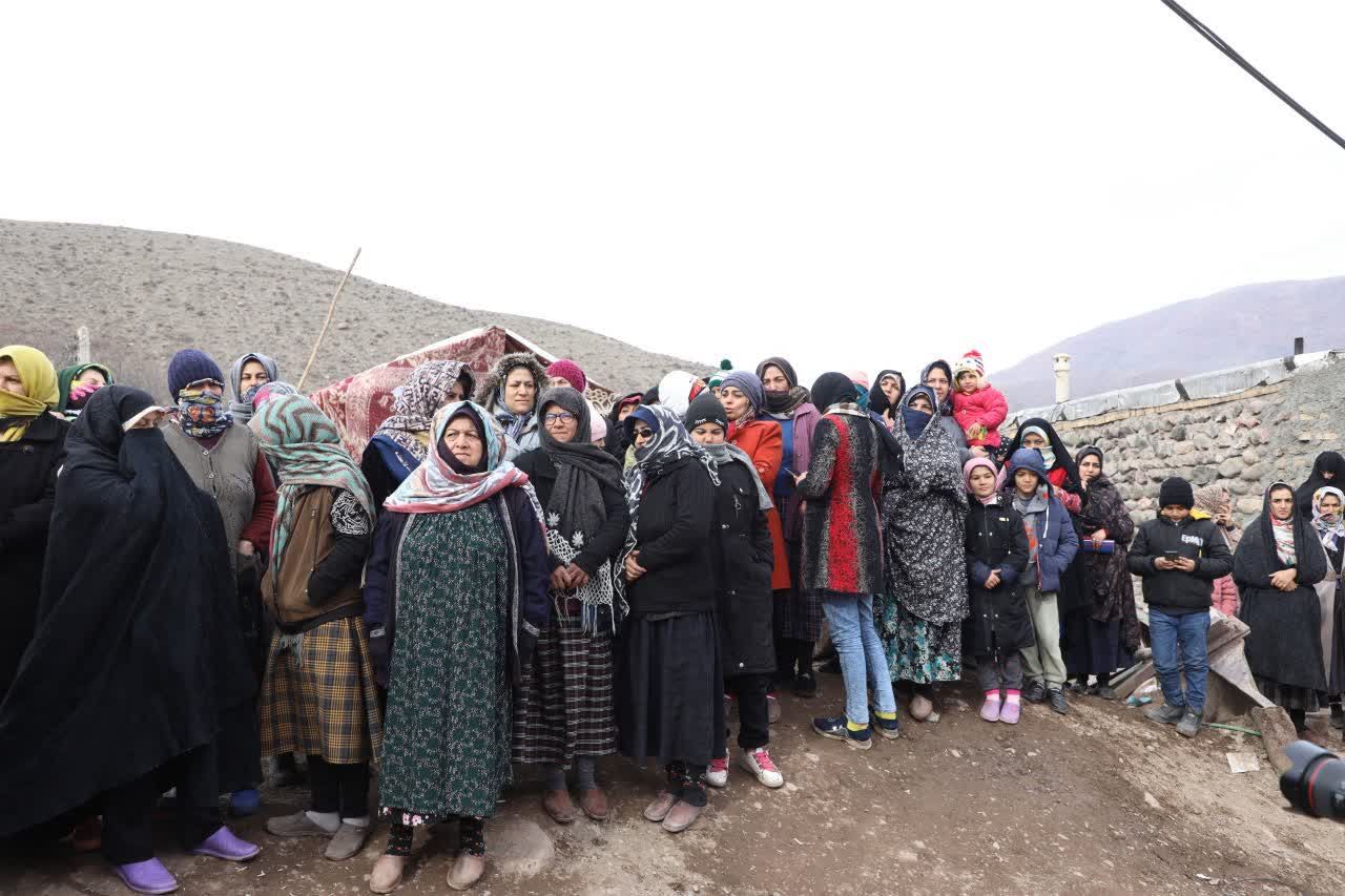 آلبوم تصویری / بازدید رئیس جمهور از روند اسکان اضطراری و برخی از مناطق زلزلهزده شهرستان خوی