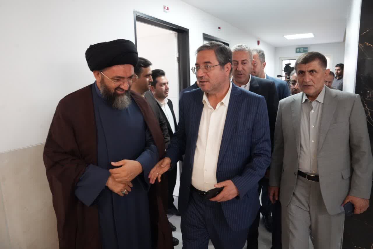 بازدید استاندار آذربایجانغربی از مجتمع ادارات شهرستان باروق + تصاویر