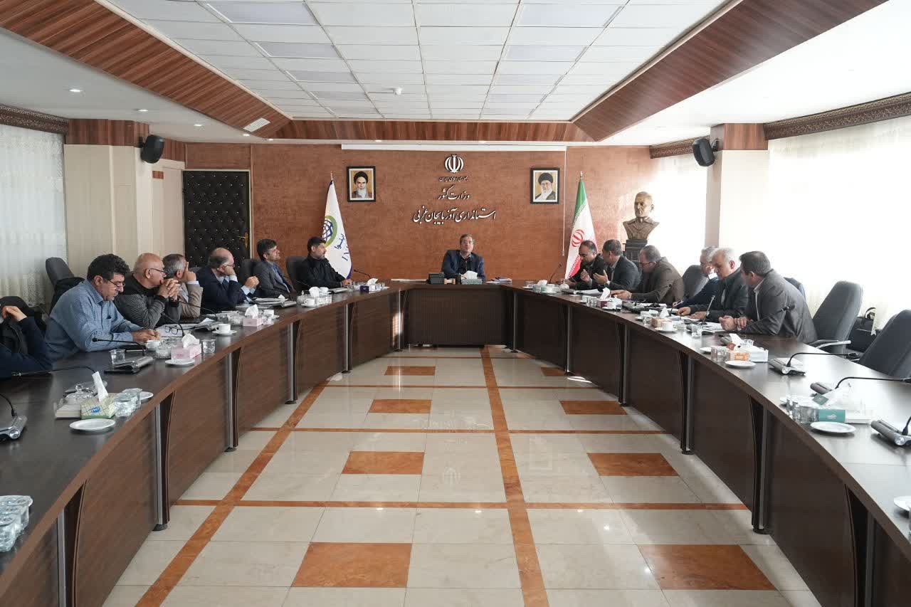 برگزاری جلسه استانی کارگروه ملی نجات دریاچه ارومیه + تصاویر