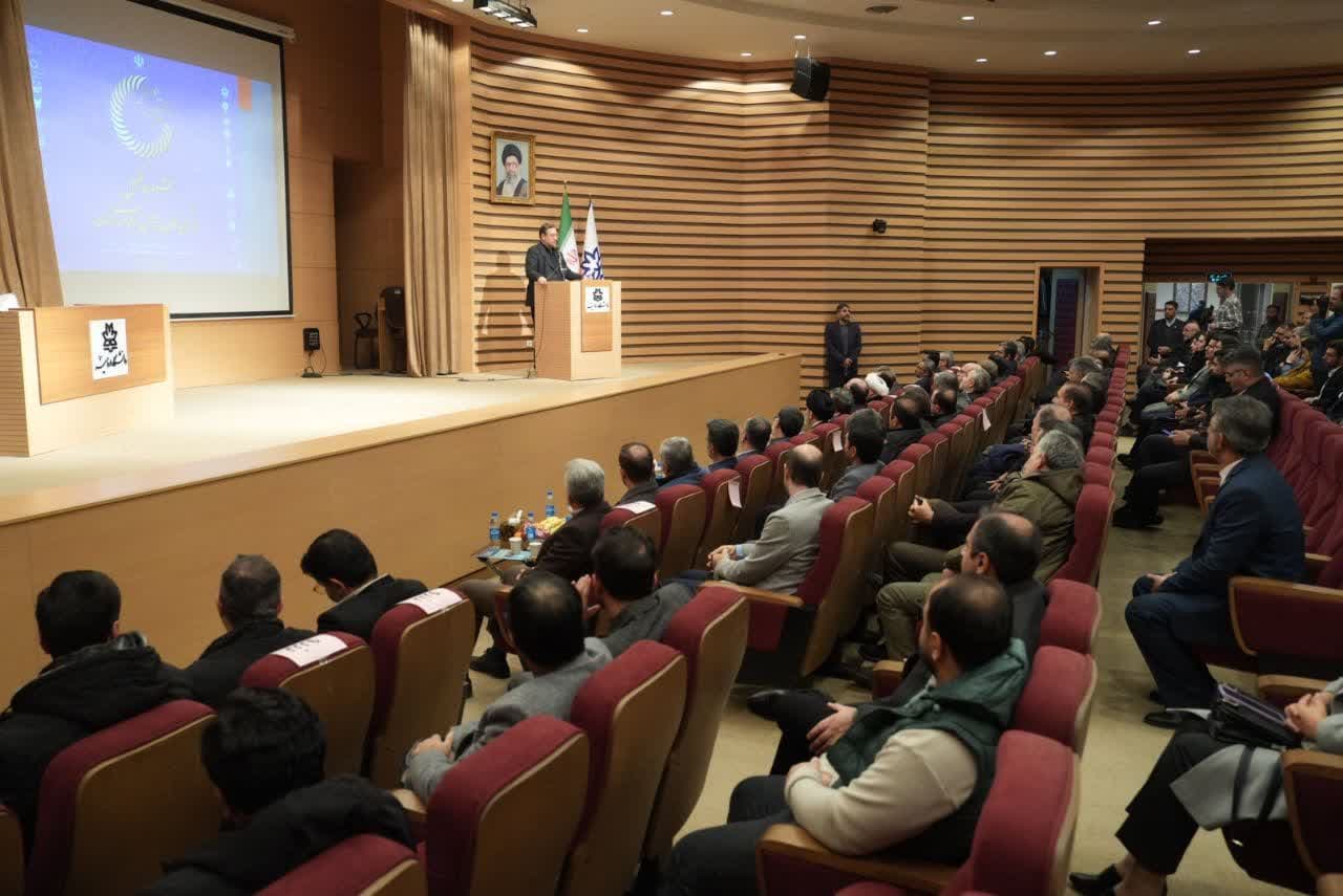 آلبوم تصویری / حضور استاندار آذربایجانغربی در جشنواره تجلیل از برگزیدگان پژوهش و فناوری استان