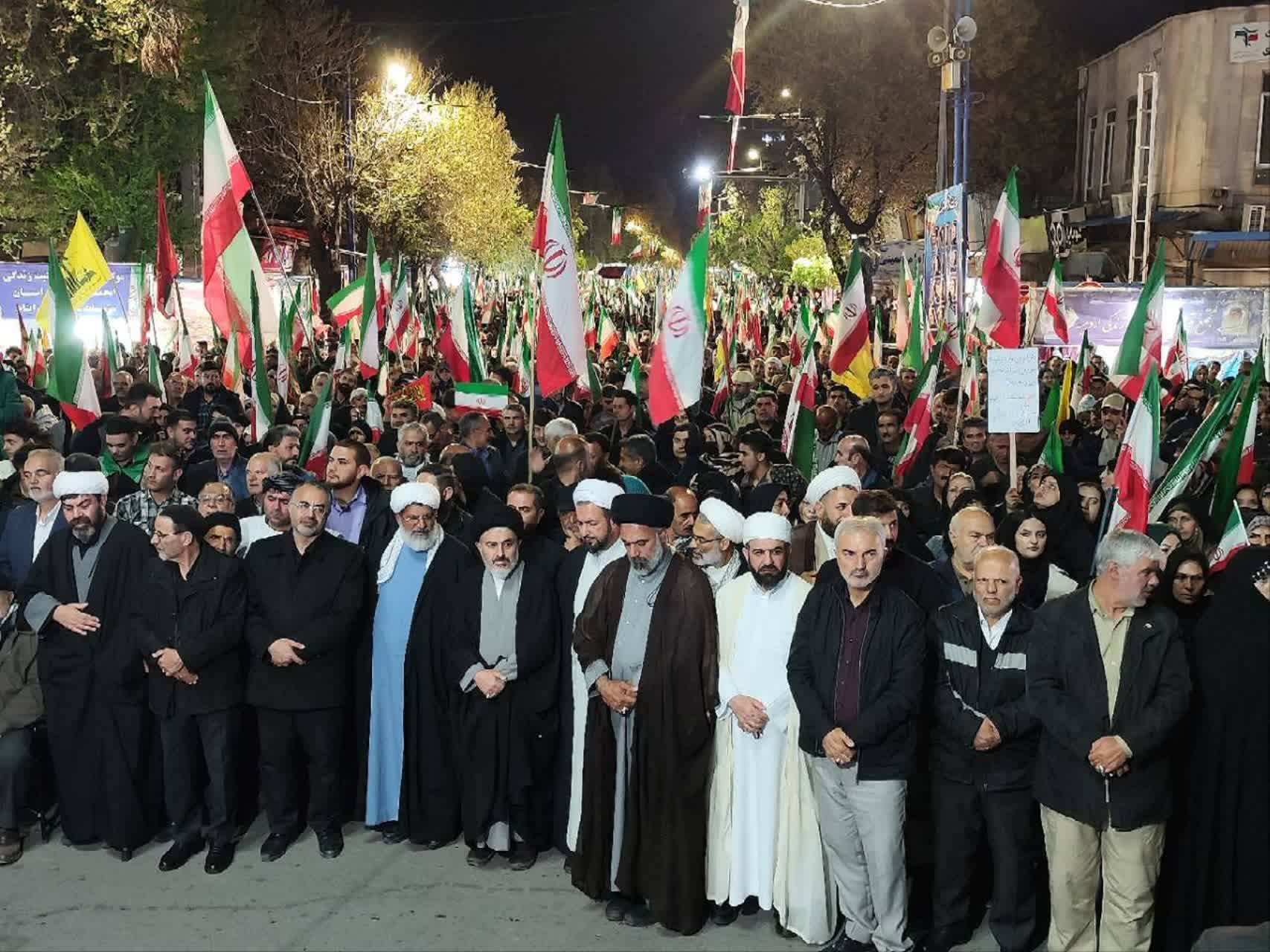 اتحاد، ایستادگی، ولایتمداری و مقاومت پیام مردم ارومیه به جنگ روانی و عملیات رسانه ای دشمنان متجاوز