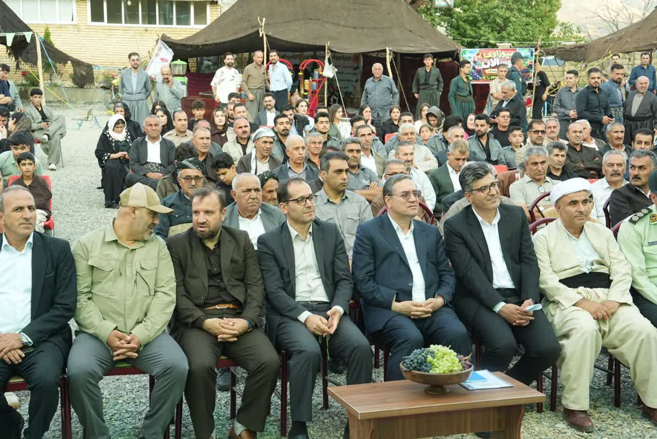 انگور سیاه میرآباد روایت ظرفیتهای ناب آذربایجانغربی + تصاویر