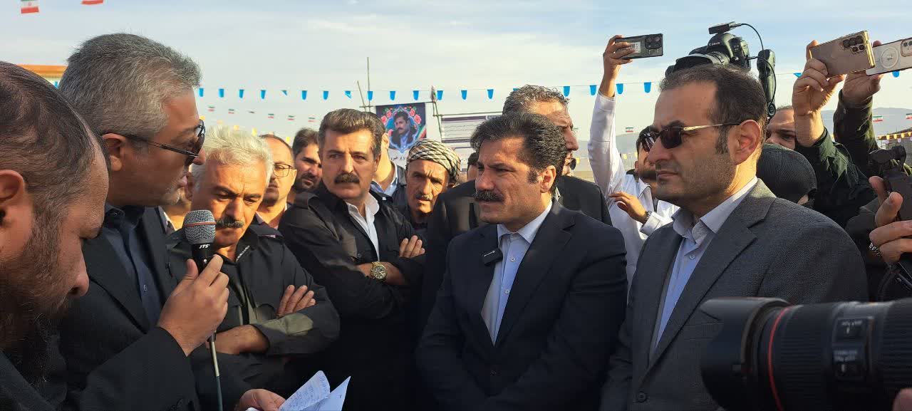 بررسی پروژههای عمرانی، آموزشی و خدماتی اشنویه در جریان سفر معاون رئیسجمهور + تصاویر