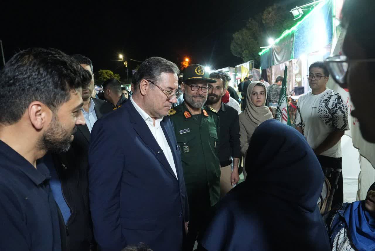 دیدار صمیمی استاندار آذربایجانغربی با مردم + تصاویر