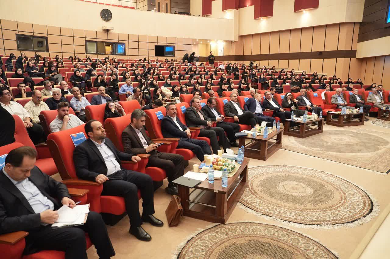 آغاز یک مسیر ملی برای هوشمندسازی تعلیم و تربیت در ارومیه + تصاویر