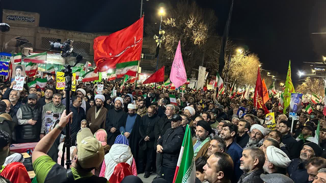 حضور حماسی مردم در تجمعات شبانه محاسبات دشمن را تغییر داد