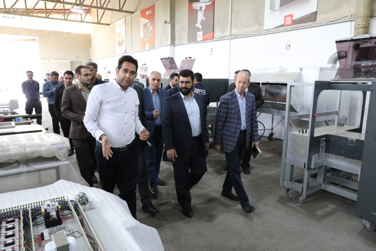 بازدید سرپرست معاونت هماهنگی امور اقتصادی استانداری آذربایجانغربی از دو واحد تولیدی و صنعتی در ارومیه