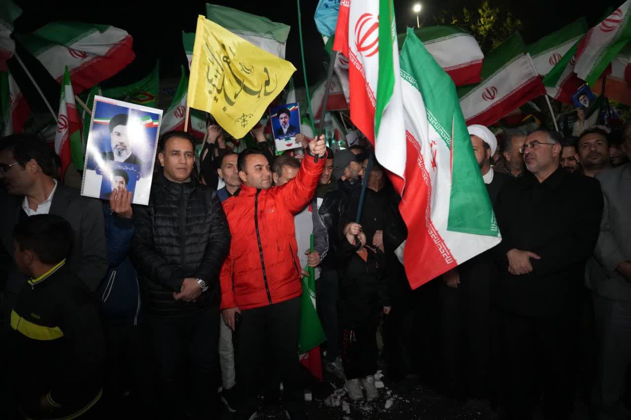 اجتماع مردم غیور ارومیه تبلور انسجام اجتماعی و غیرت ملی + تصاویر