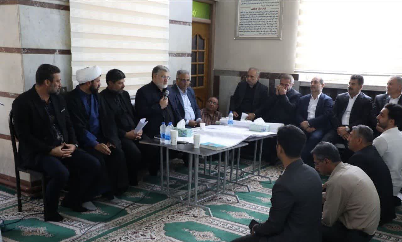 بازدید میدانی استاندار آذربایجان غربی از میان میوه و تره بار ارومیه + تصاویر