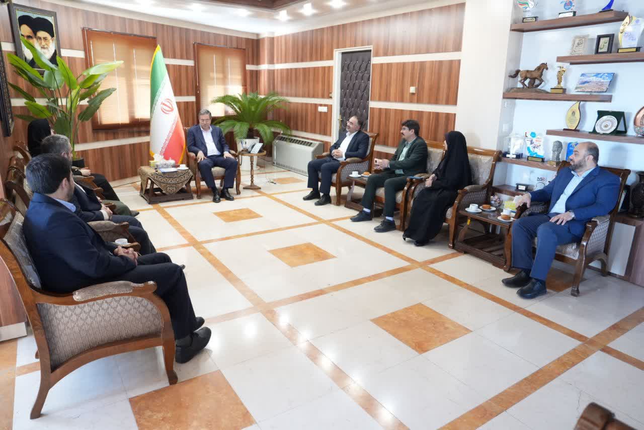 دیدار دبیرکل نهاد کتابخانههای عمومی کشور با استاندار آذربایجانغربی + تصاویر