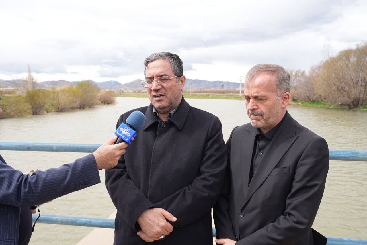 بازدید استاندار آذربایجان‌غربی از آب‌بند انحرافی سد حسنلو در شهرستان نقده + تصاویر