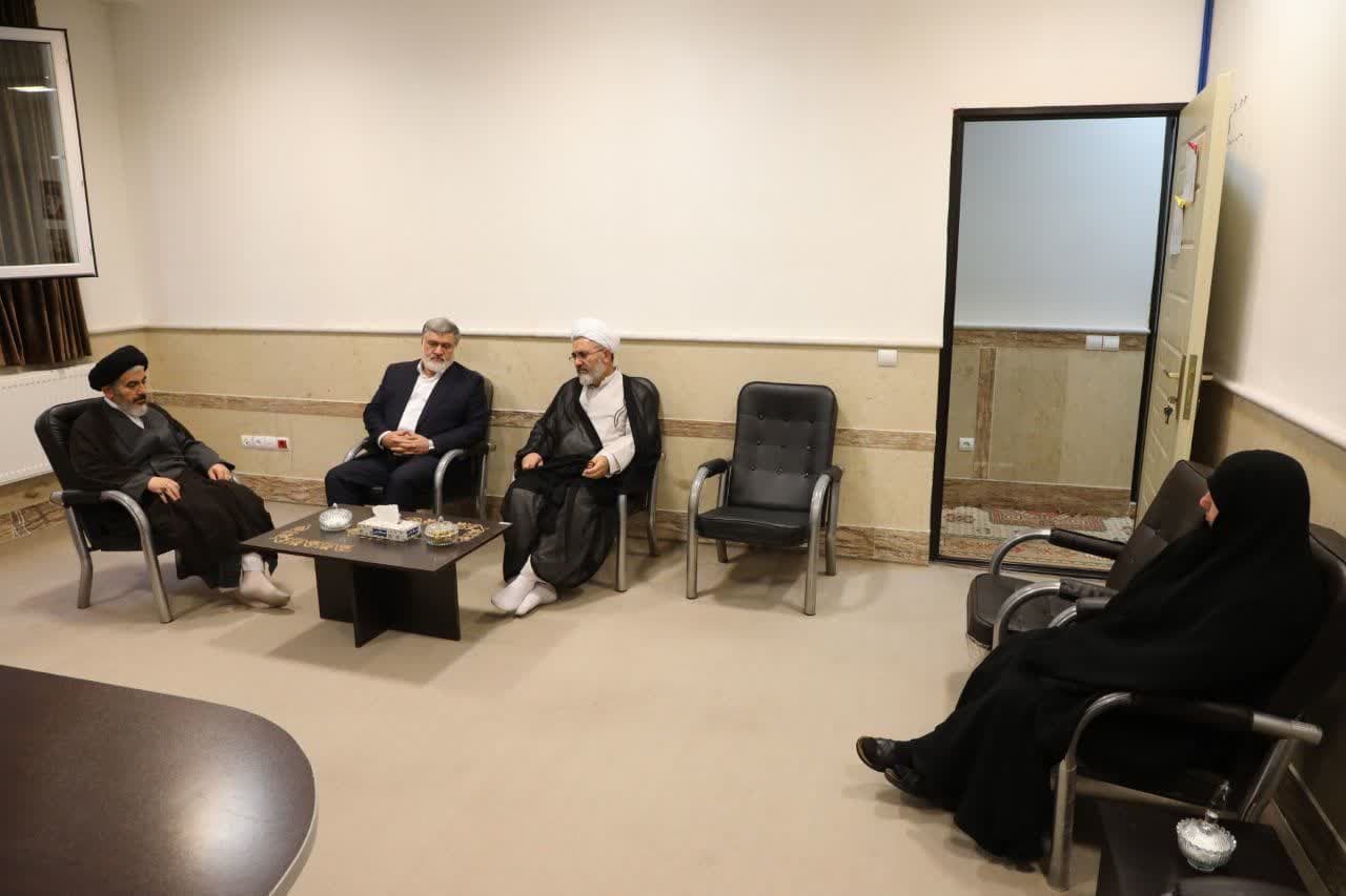 آلبوم تصویری / بازدید استاندار آذربایجانغربی از حوزه علمیه ریحانه الرسول