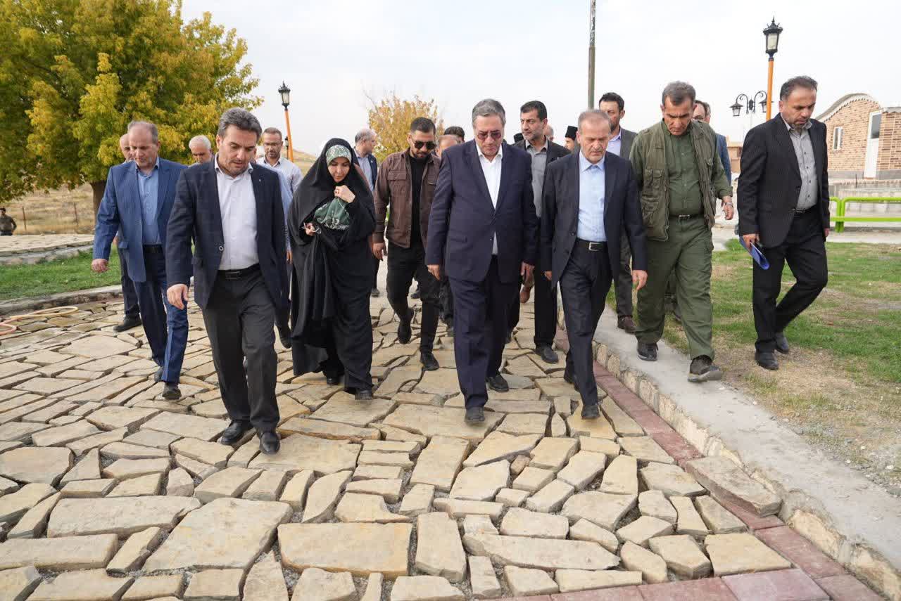بازدید استاندار آذربایجان‌غربی از روستای تاریخی حسنلو + تصاویر