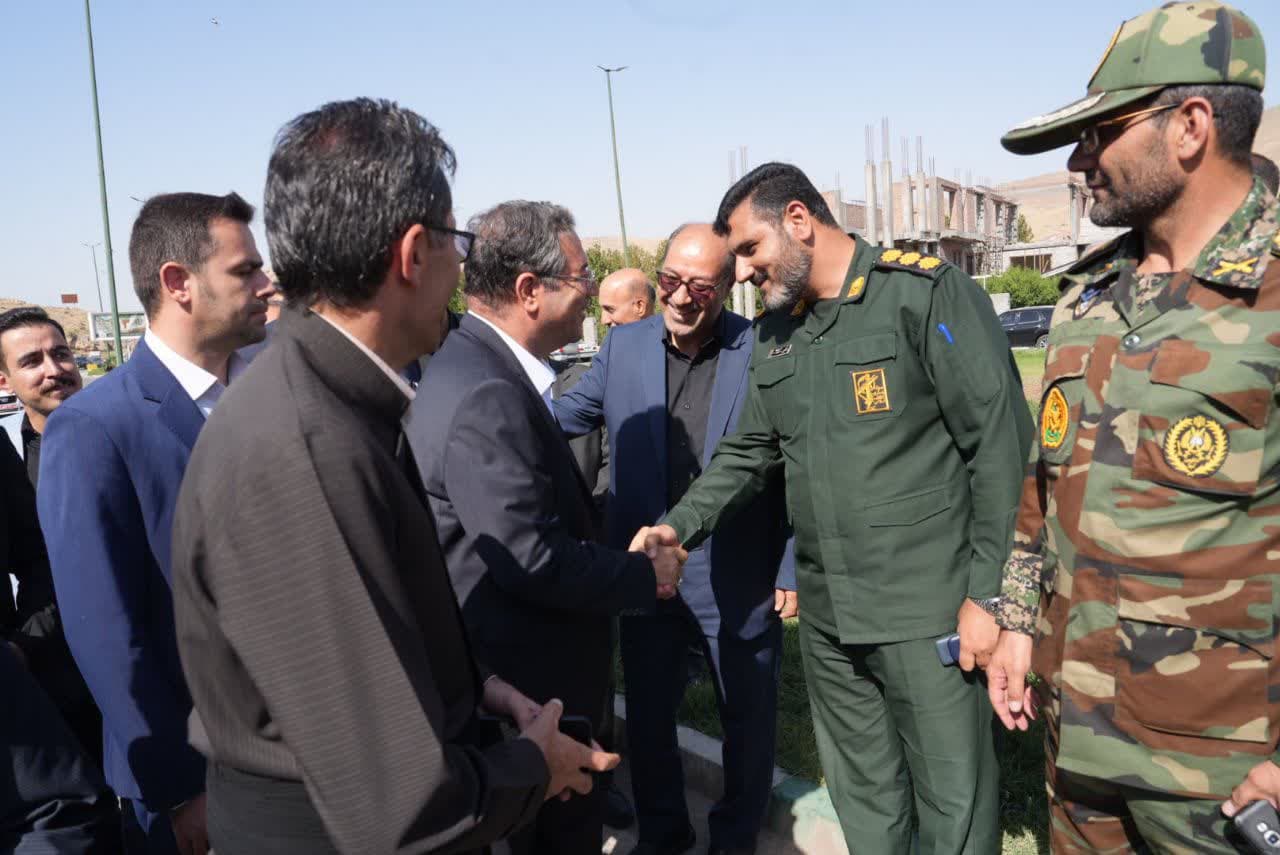 آغاز سفر استاندار آذربایجانغربی به شهرستان مهاباد + تصاویر