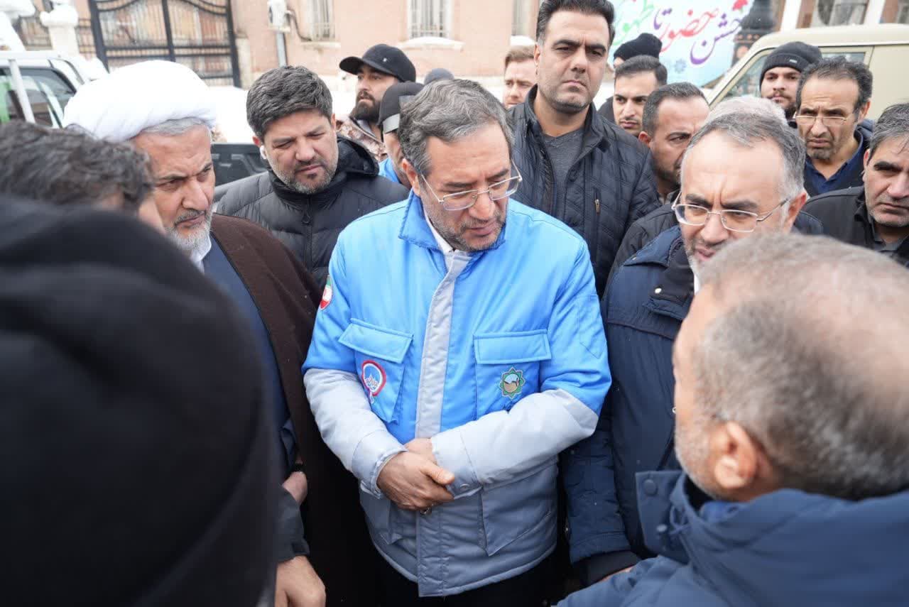 آلبوم تصویری / بازدید میدانی استاندار آذربایجانغربی از خدمترسانی در زمان بارش برف در سطح شهر ارومیه