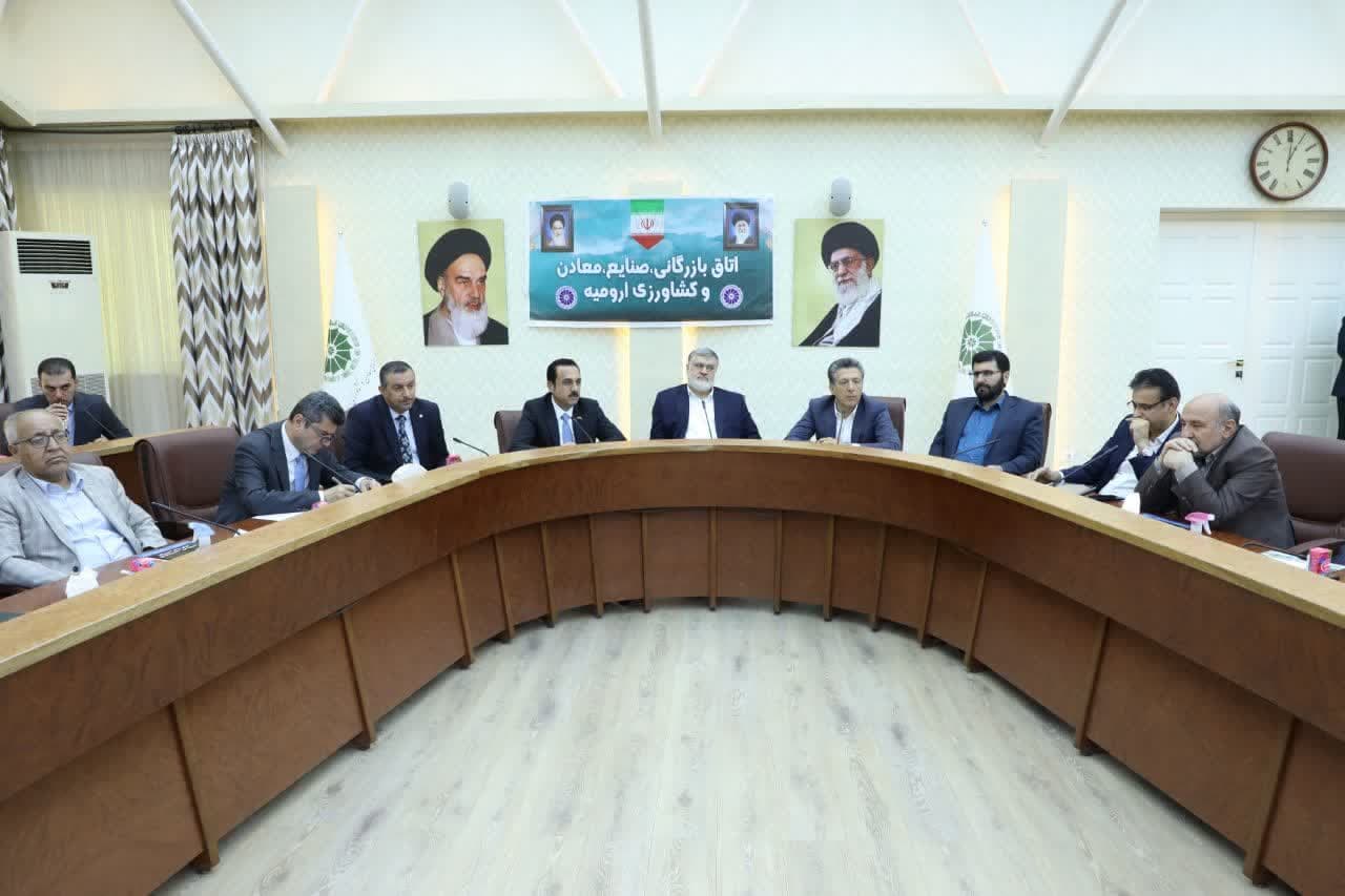 آلبوم تصویری / نشست استانداران هم مرز جمهوری اسلامی ایران در اقلیم کردستان عراق با فعالان اقتصادی استان
