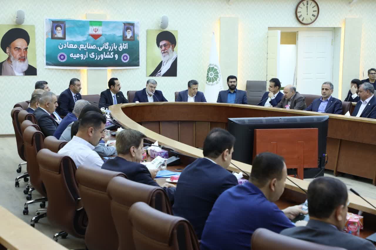 آلبوم تصویری / نشست استانداران هم مرز جمهوری اسلامی ایران در اقلیم کردستان عراق با فعالان اقتصادی استان