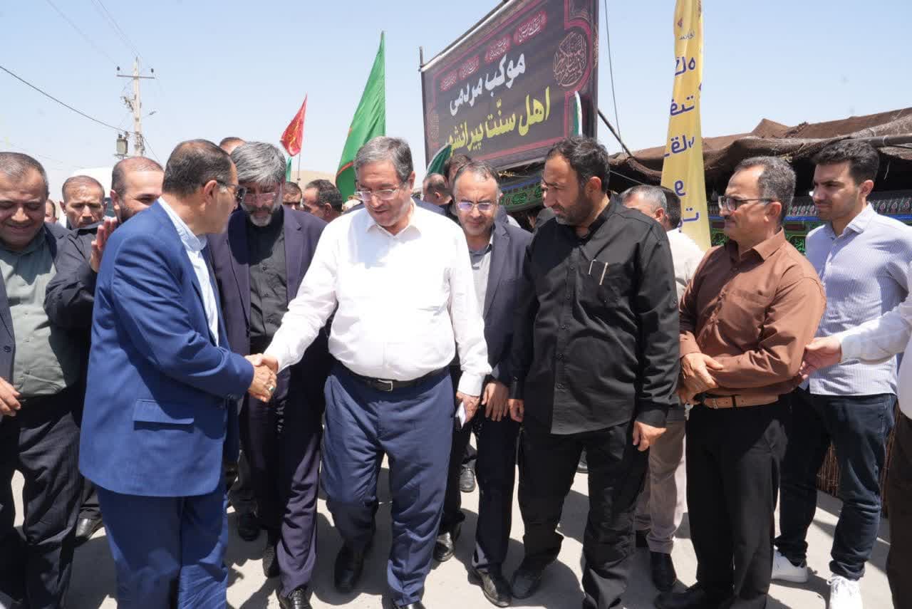 بازدید استاندار آذربایجانغربی از روند ارائه خدمات به زائران اربعین حسینی + تصاویر