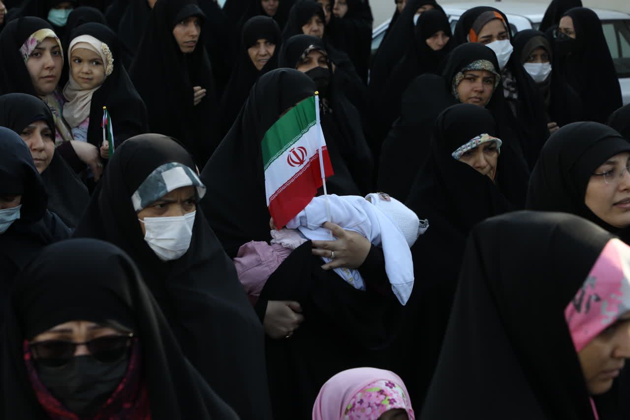 آلبوم تصویری / برگزاری آیین تشییع پیکر مطهر شهید مدافع امنیت و مراسم وداع با پیکر پاک سرباز گمنام امام زمان(عج) شهید "مهدی اثنی عشری"