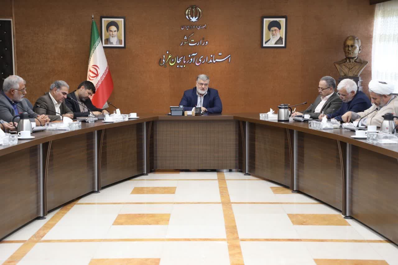 آلبوم تصویری / دیدار اعضای شورای اسلامی استان و شهر ارومیه با استاندار آذربایجانغربی