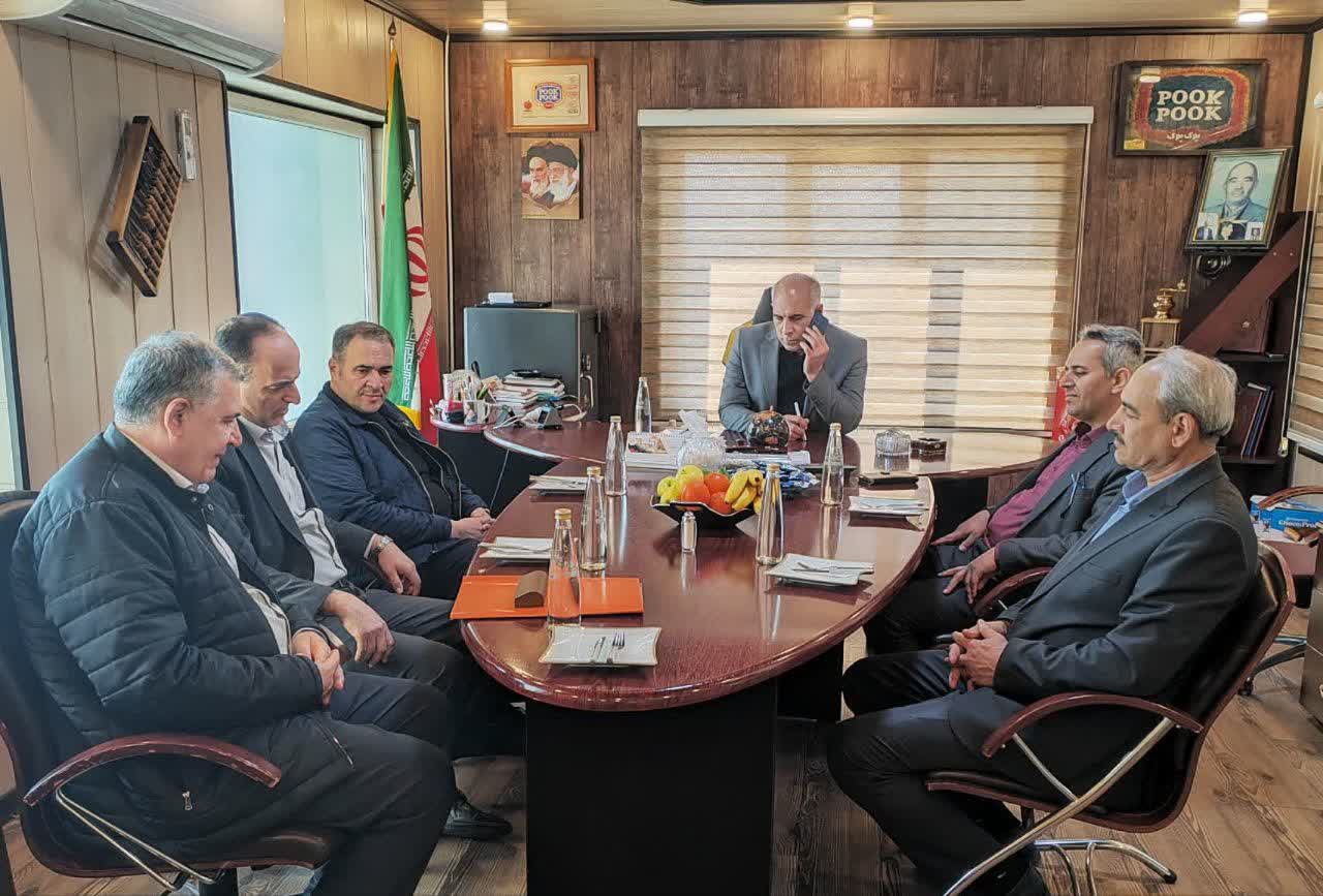 بازدید معاون استاندار آذربایجان‌غربی از یک واحد تولید مواد غذایی در ارومیه + تصاویر