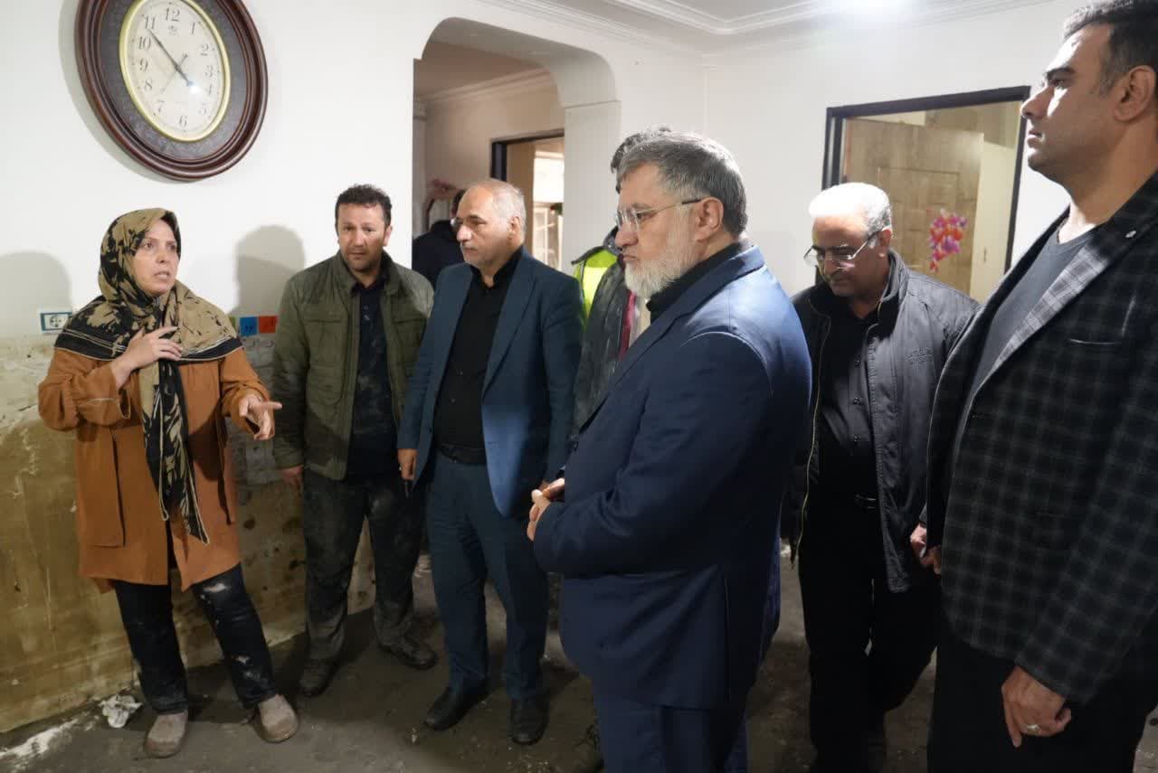 آلبوم تصویری / بازدید استاندار آذربایجان غربی از روند امدادرسانی به متاثرین از آبگرفتگی در ارومیه