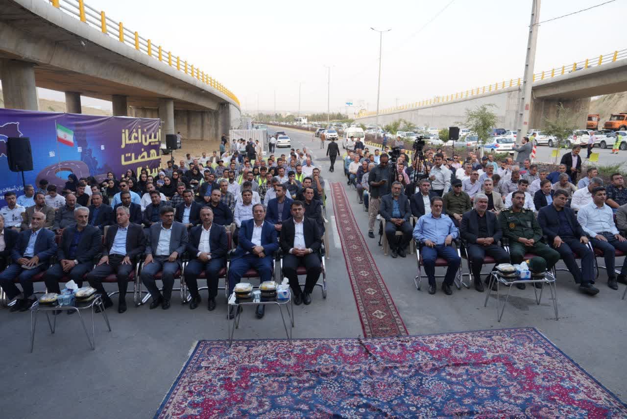 برگزاری آیین آغاز عملیات اجرایی نهضت آسفالتریزی شهر ارومیه + تصاویر