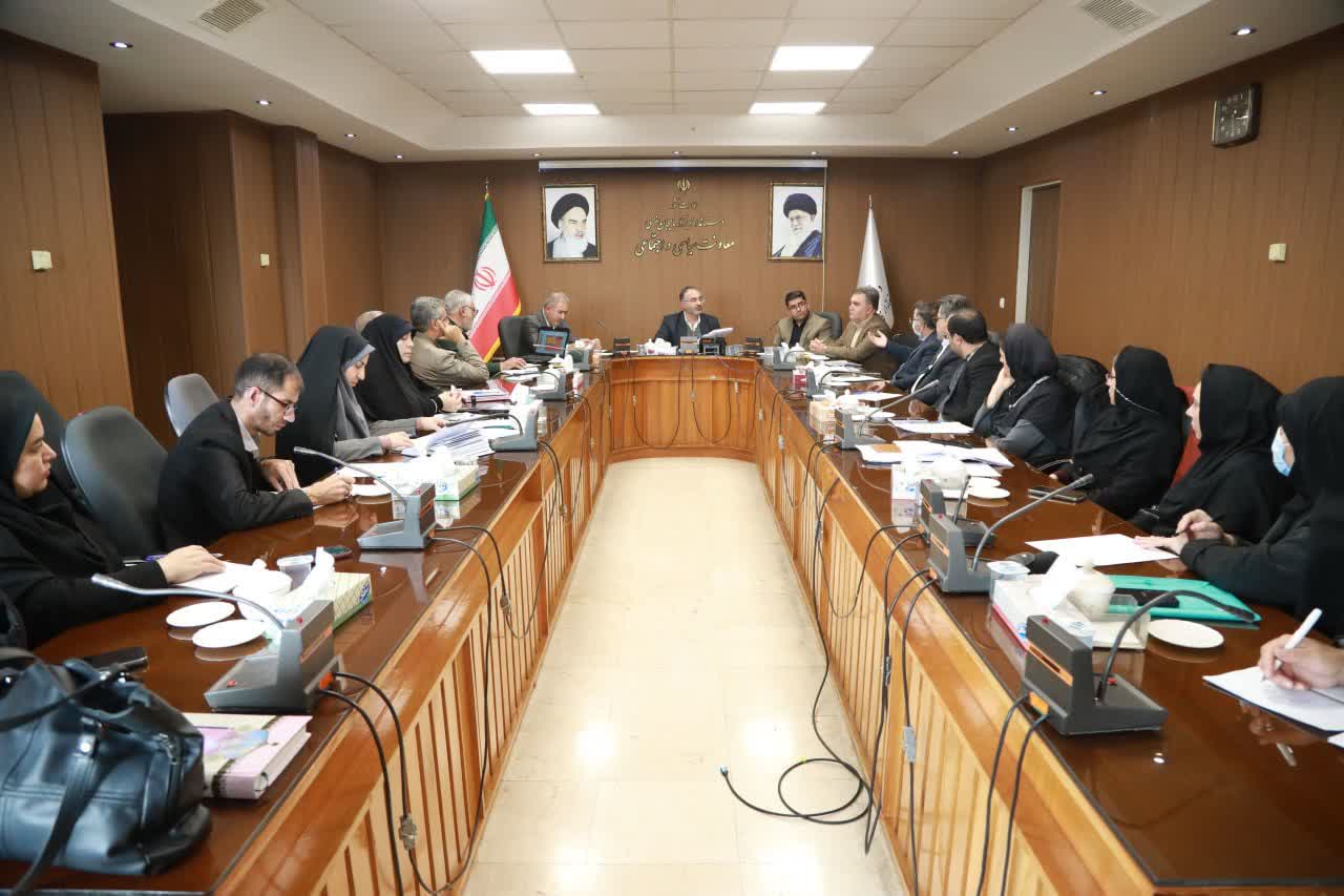 برگزاری جلسه کارگروه اجتماعی، فرهنگی، سلامت، زنان و خانواده آذربایجانغربی + تصاویر