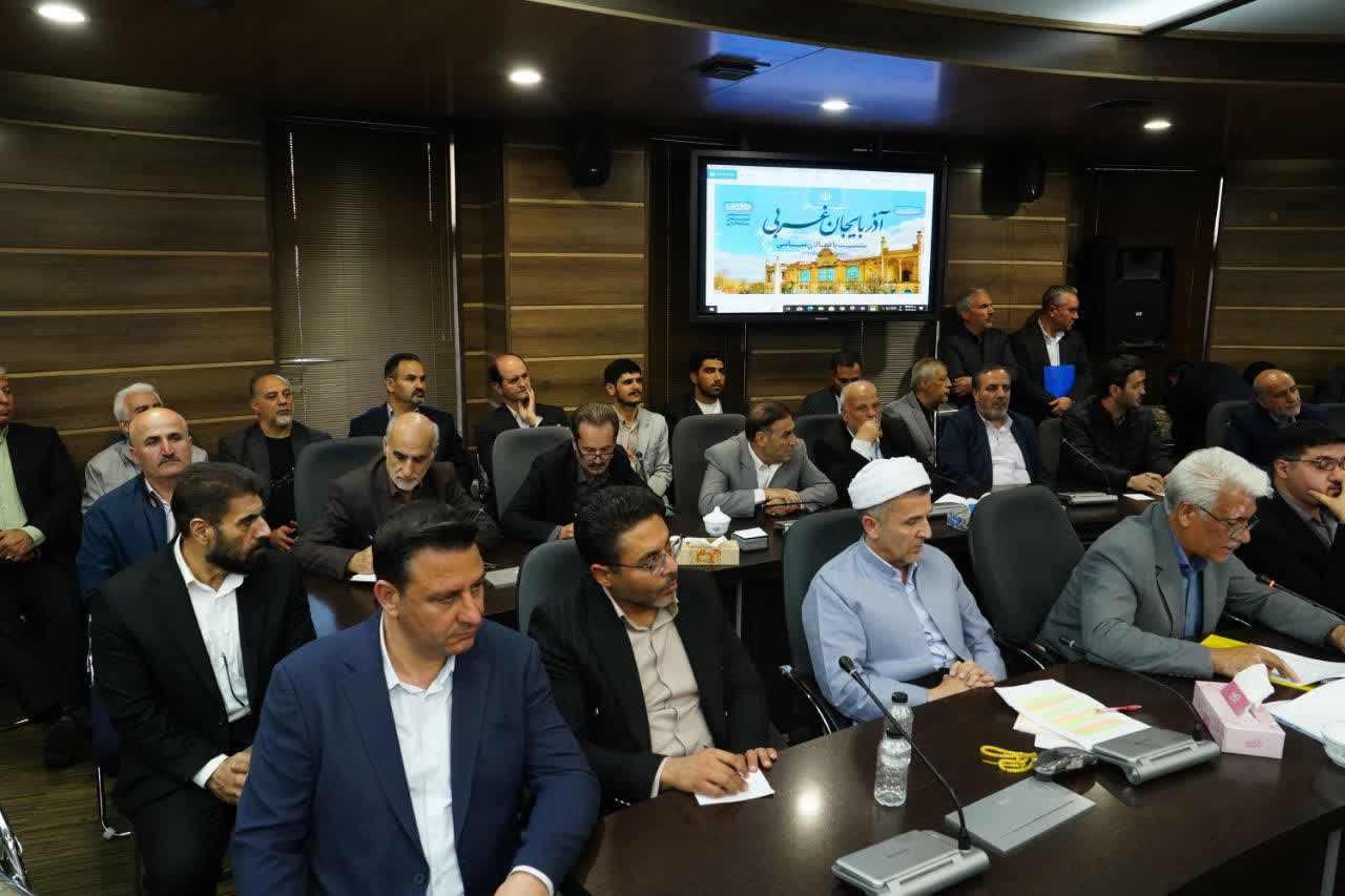 آلبوم تصویری / نشست رئیسجمهور با فعالان سیاسی آذربایجانغربی