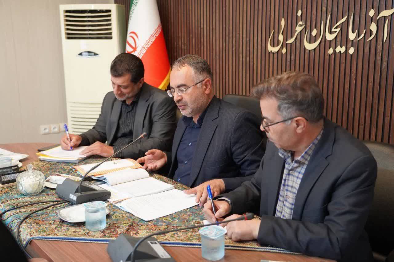 تأکید معاون سیاسی استاندار آذربایجانغربی بر اجرای برنامههای فرهنگی و اقتصادی مبتنی بر مهندسی فرهنگی