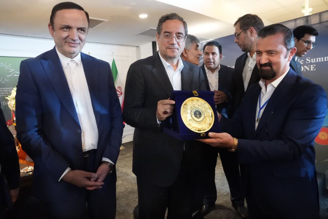 آلبوم تصویری / برگزاری دومین اجلاس بینالمللی نقش دیپلماسی در توسعه اقتصادی منطقه آزاد ماکو