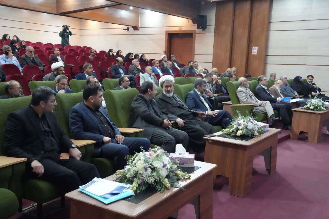 برگزاری آیین اختتامیه اجلاس مشورتی روسای شوراهای اسلامی کلانشهرها و مراکز استانهای کشور در ارومیه + تصاویر