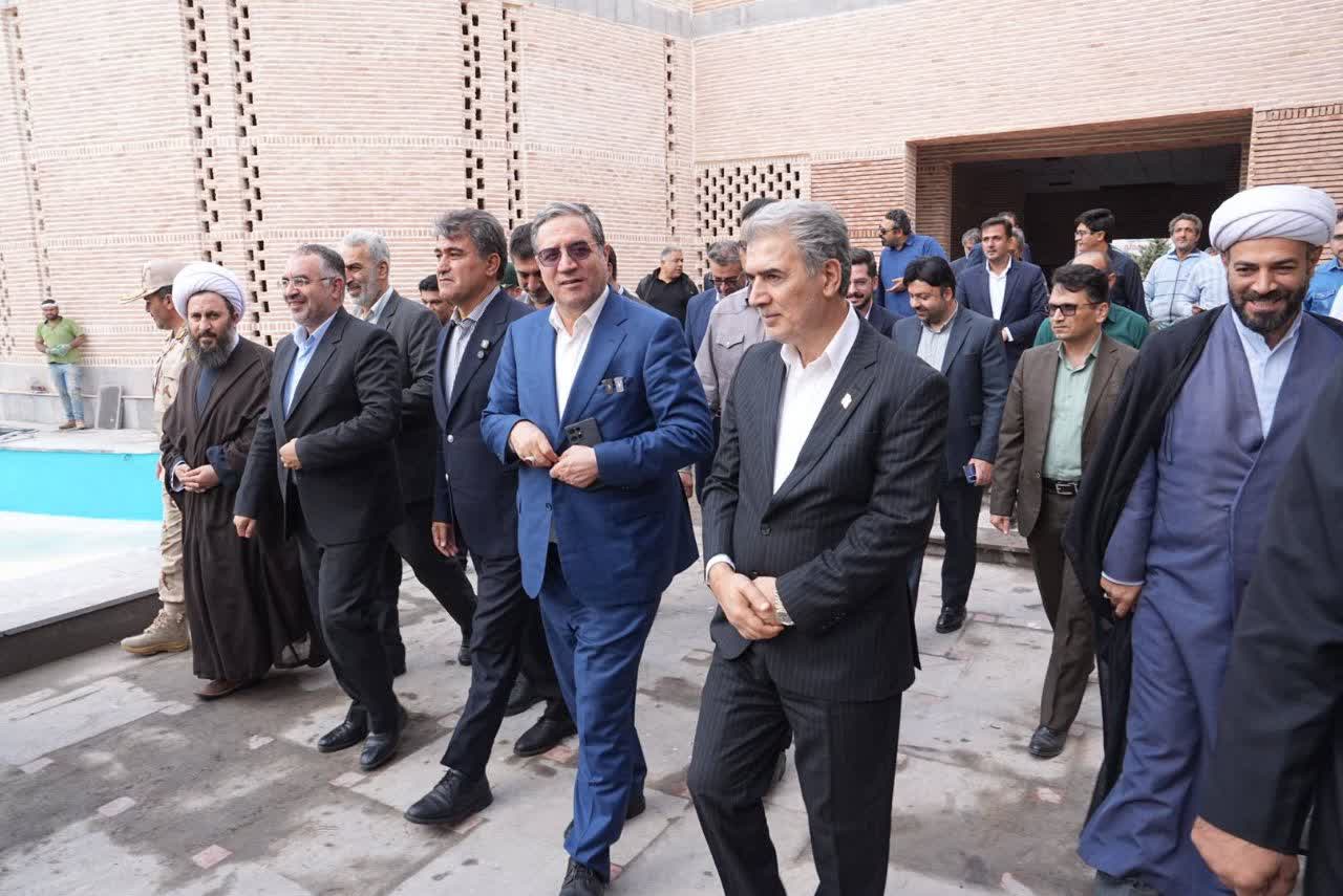 استاندار آذربایجانغربی روند تکمیل بارگاه شمس تبریزی را بررسی کرد