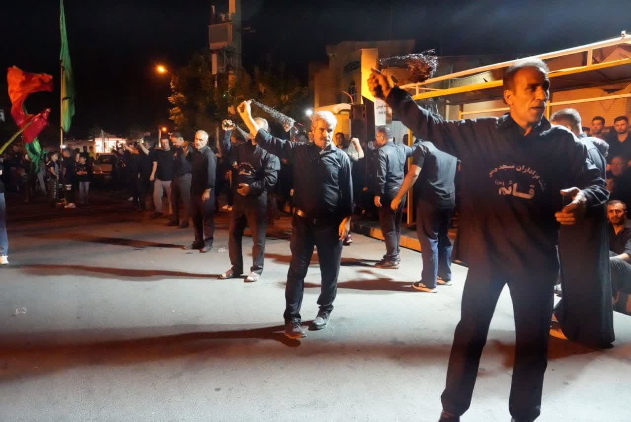 برگزاری آیین عزاداری شبهای محرم و شهادت اباعبدالله الحسین (ع) در مسجد حضرت قائم (عج) ارومیه + تصاویر