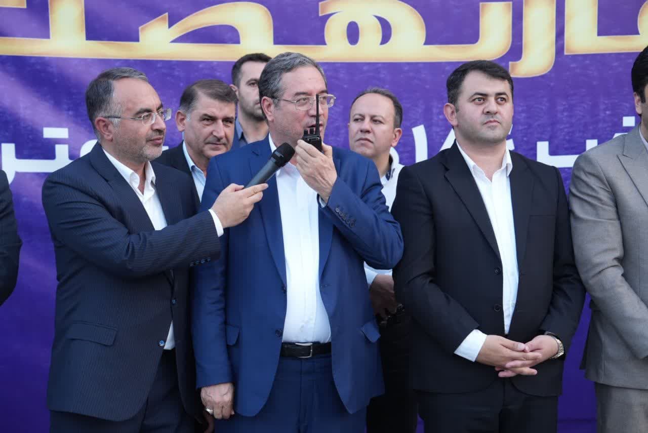 برگزاری آیین آغاز عملیات اجرایی نهضت آسفالتریزی شهر ارومیه + تصاویر