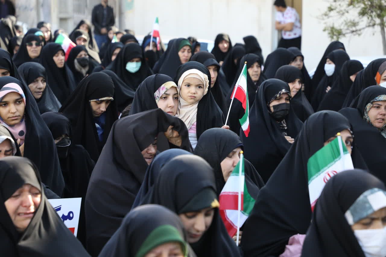 آلبوم تصویری / برگزاری آیین تشییع پیکر مطهر شهید مدافع امنیت و مراسم وداع با پیکر پاک سرباز گمنام امام زمان(عج) شهید "مهدی اثنی عشری"