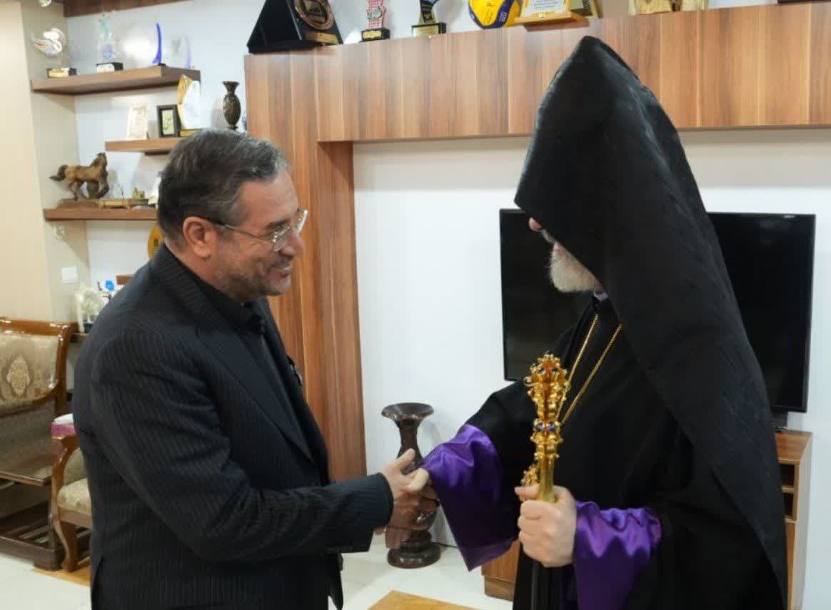 دیدار خلیفه کل ارامنه آذربایجان با استاندار آذربایجان غربی + تصاویر