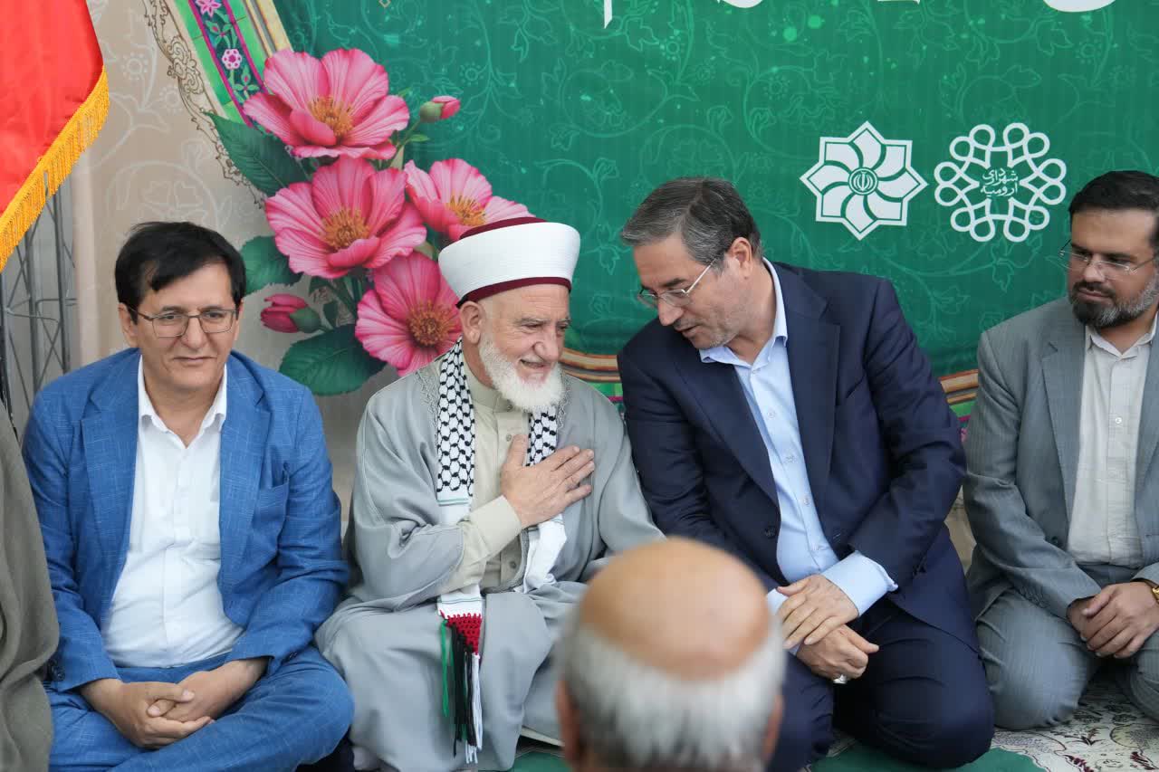 برگزاری آیین گرامیداشت هفته وحدت در ارومیه + تصاویر