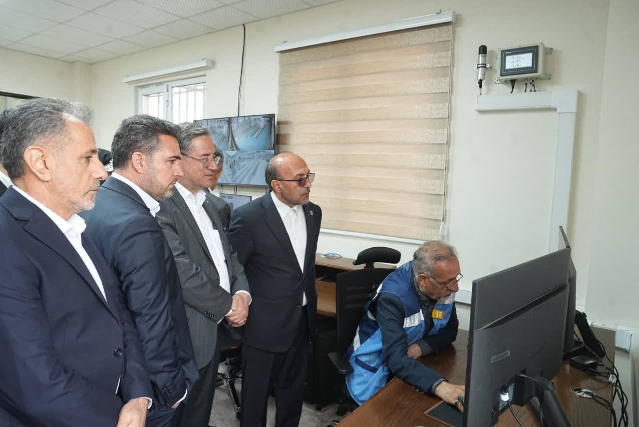 بهره‌برداری از سامانه پیشرفته ایکس‌ری کامیونی شهید باکری در مرز بازرگان + تصاویر