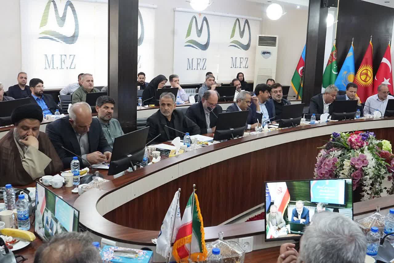 بررسی راهکارهای تسهیل امور بازرگانی و روانسازی لجستیک کالا در مرز بازرگان + تصاویر