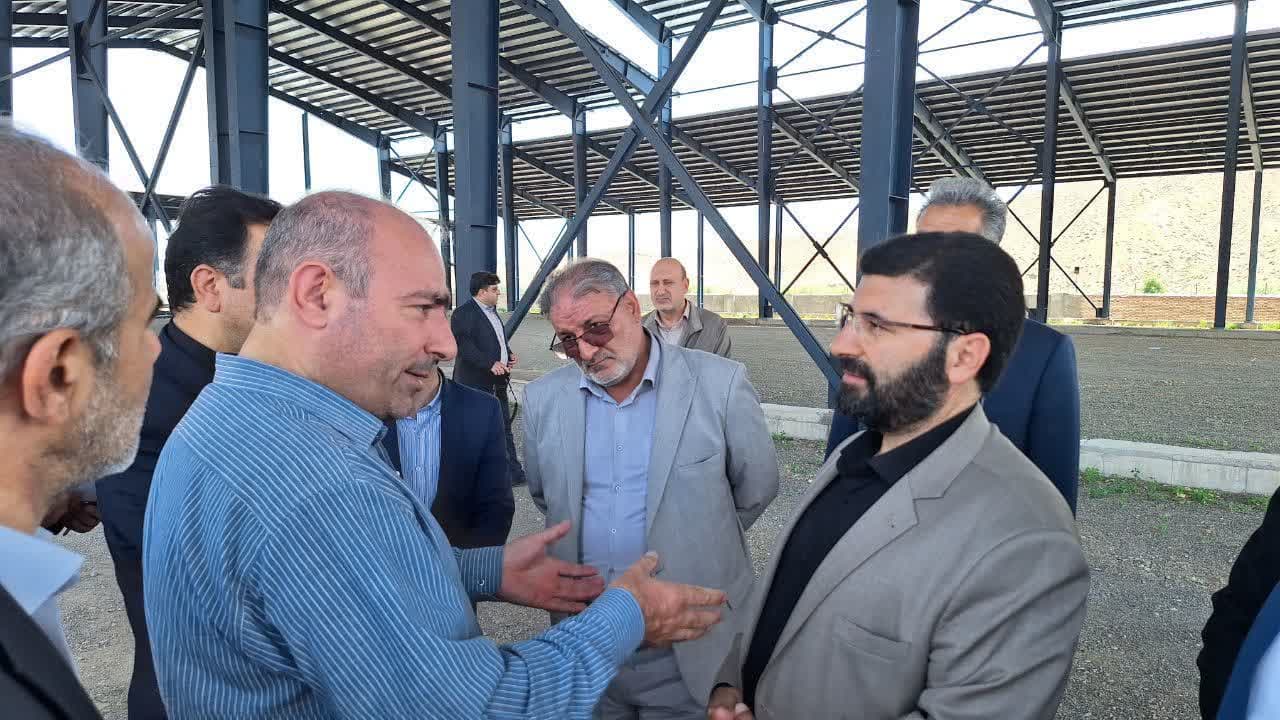 بازدید معاون هماهنگی امور اقتصادی استاندار آذربایجان غربی از سه واحد تولیدی و صنعتی در خوی + تصاویر