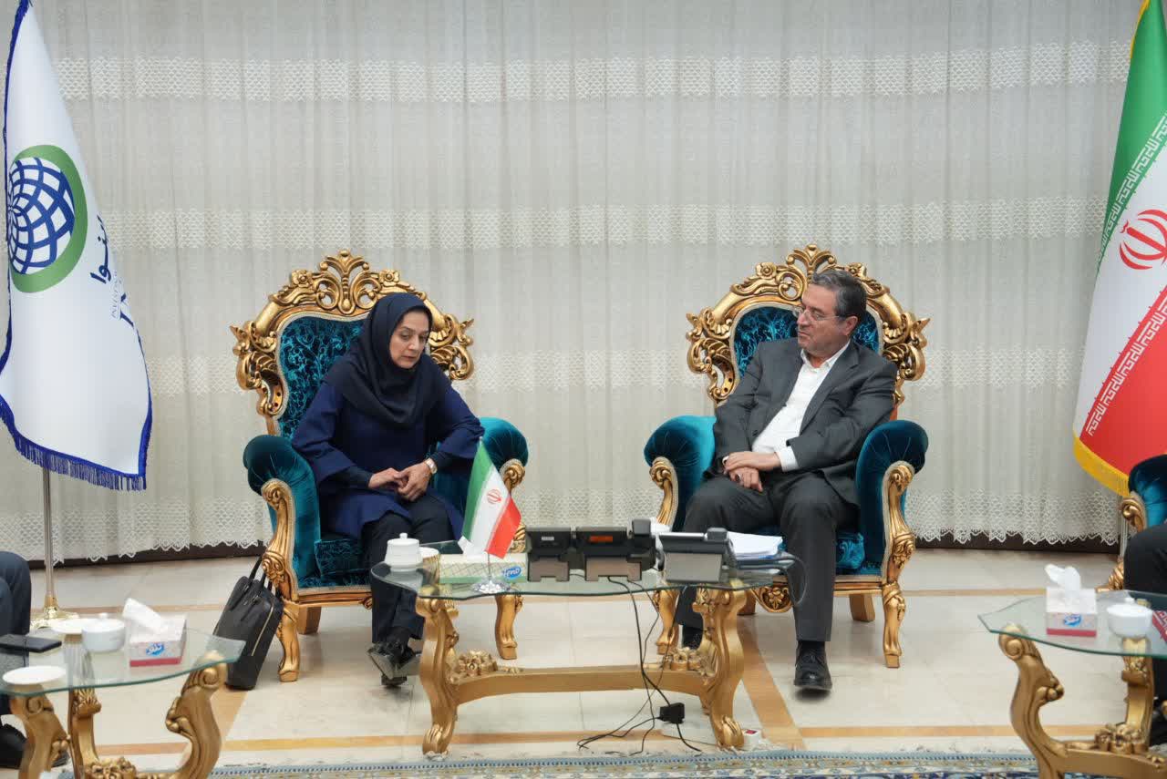 دیدار رئیس مرکز تحقیقات راه، مسکن و شهرسازی با استاندار آذربایجانغربی + تصاویر