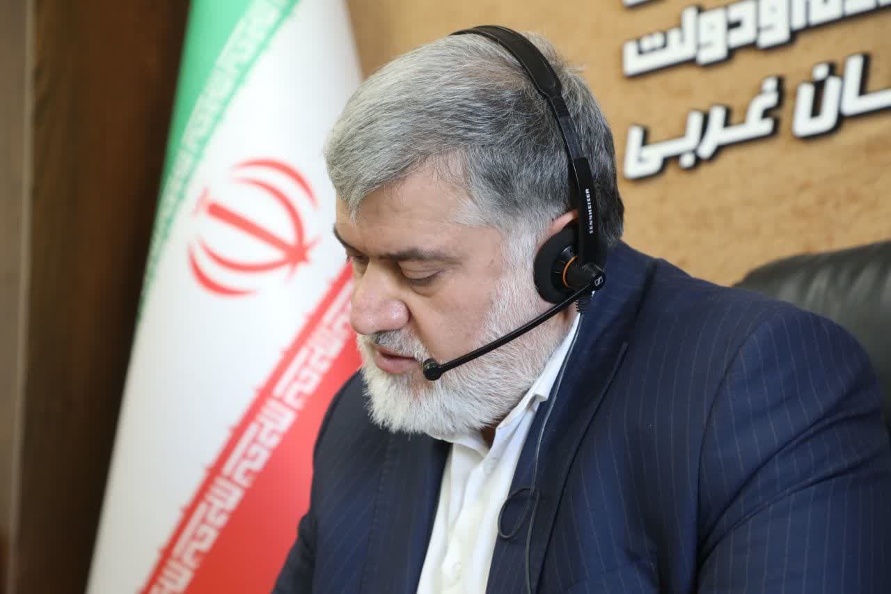 حضور استاندار آذربایجانغربی در سامانه تلفنی 111 سامد + تصاویر