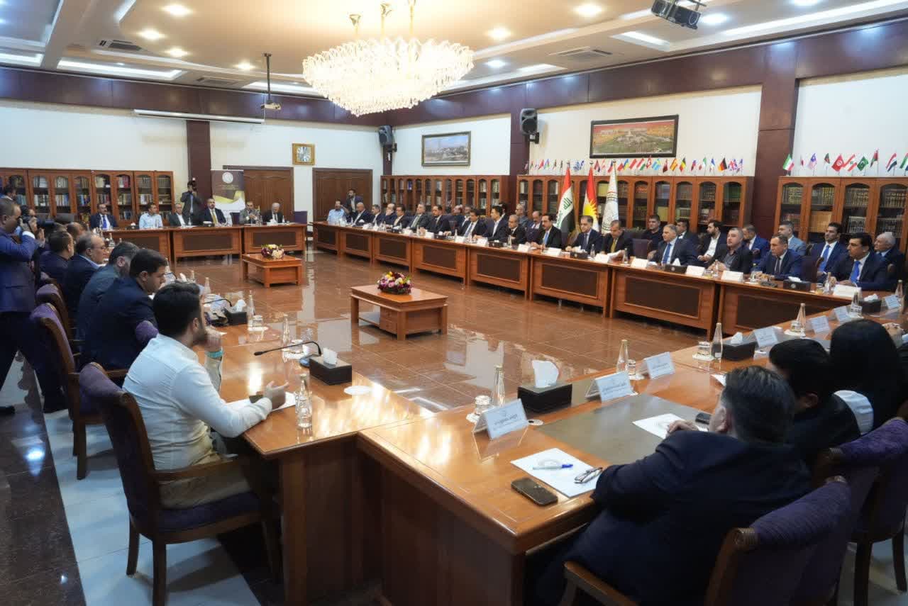 برگزاری نشست مشترک استاندار آذربایجانغربی با استاندار و هیئت رئیسه اتاق بازرگانی اربیل اقلیم کردستان عراق + تصاویر
