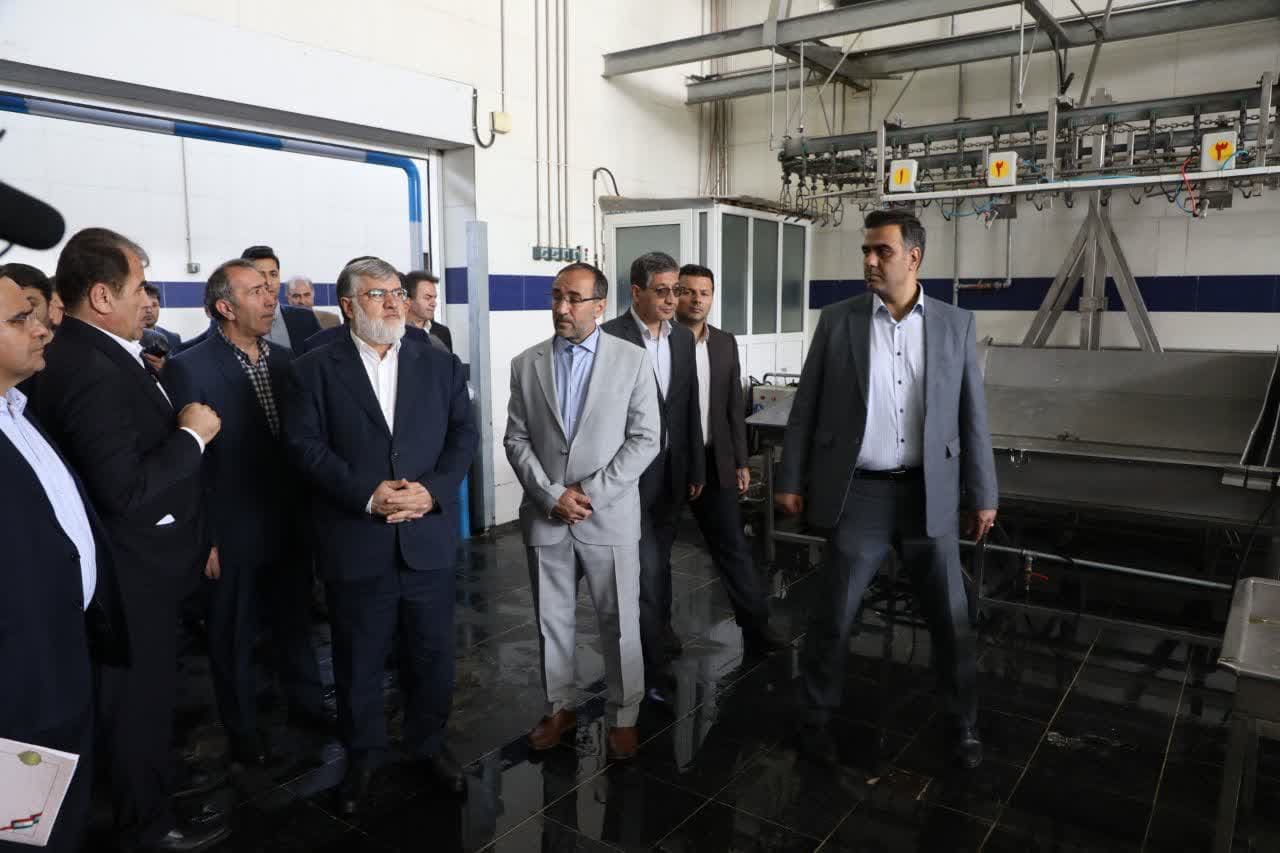 بازدید استاندار آذربایجان غربی از واحدهای تولیدی و صنعتی شهرستان میاندوآب + تصاویر